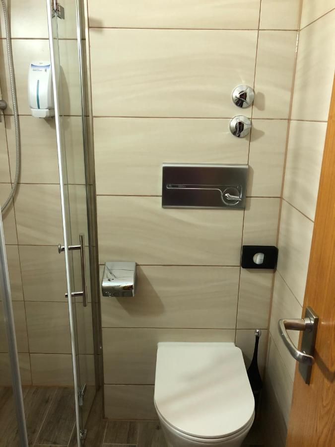 Ec Hotel 埃尔欣根 外观 照片
