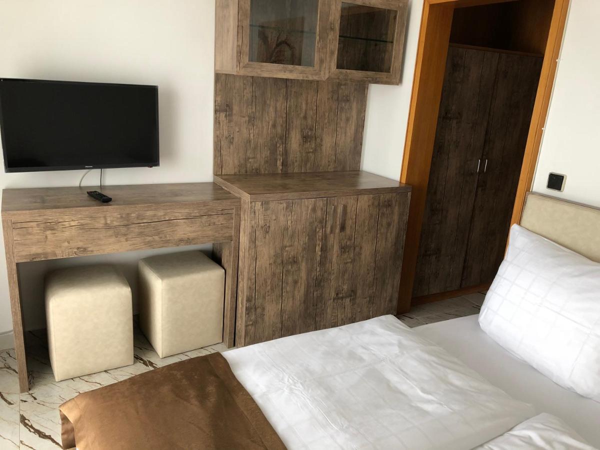 Ec Hotel 埃尔欣根 外观 照片