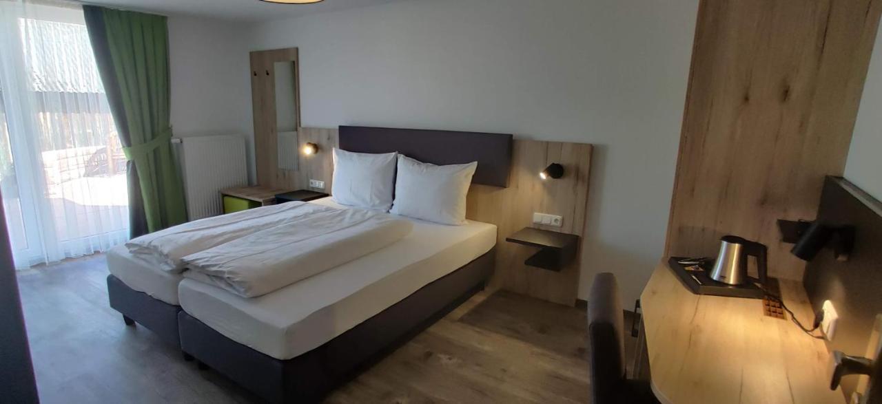 Ec Hotel 埃尔欣根 外观 照片