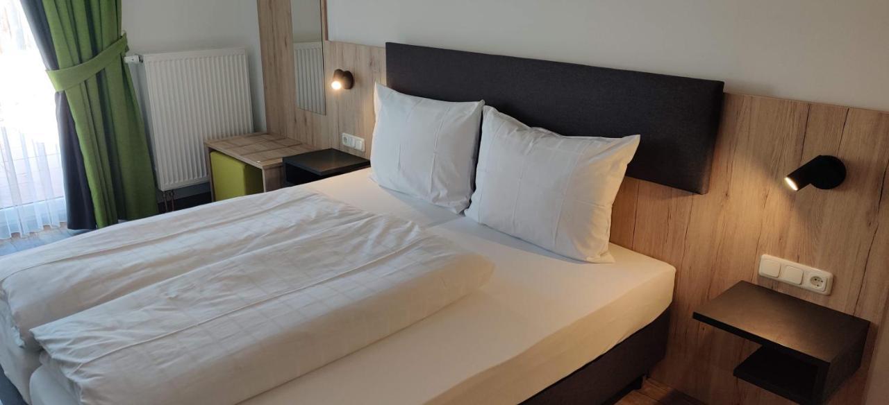Ec Hotel 埃尔欣根 外观 照片